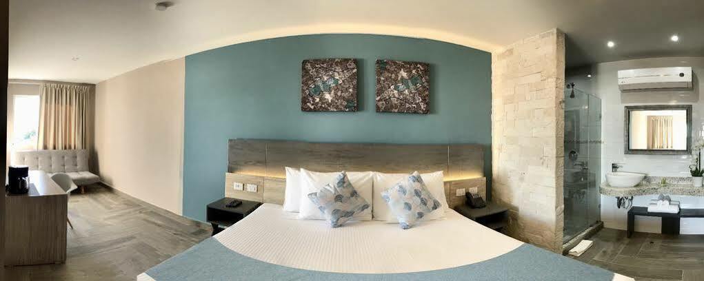 Bfh Attraction Deluxe Hotel Плая дел Кармен Екстериор снимка